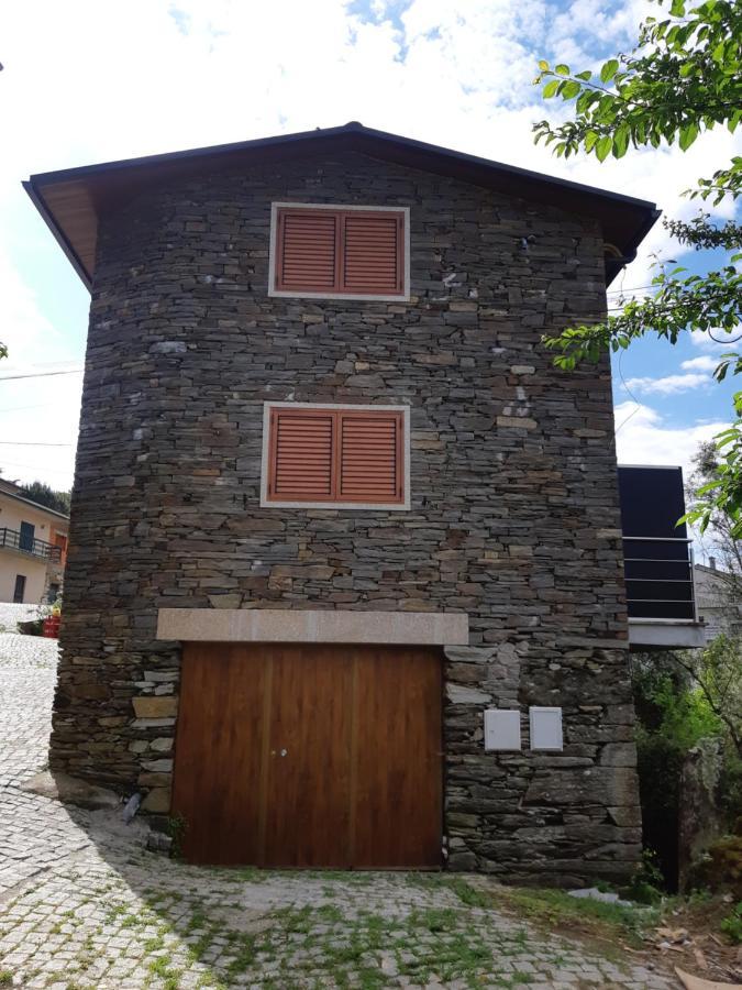 Casa Mota Pinto Castro Daire Exterior foto